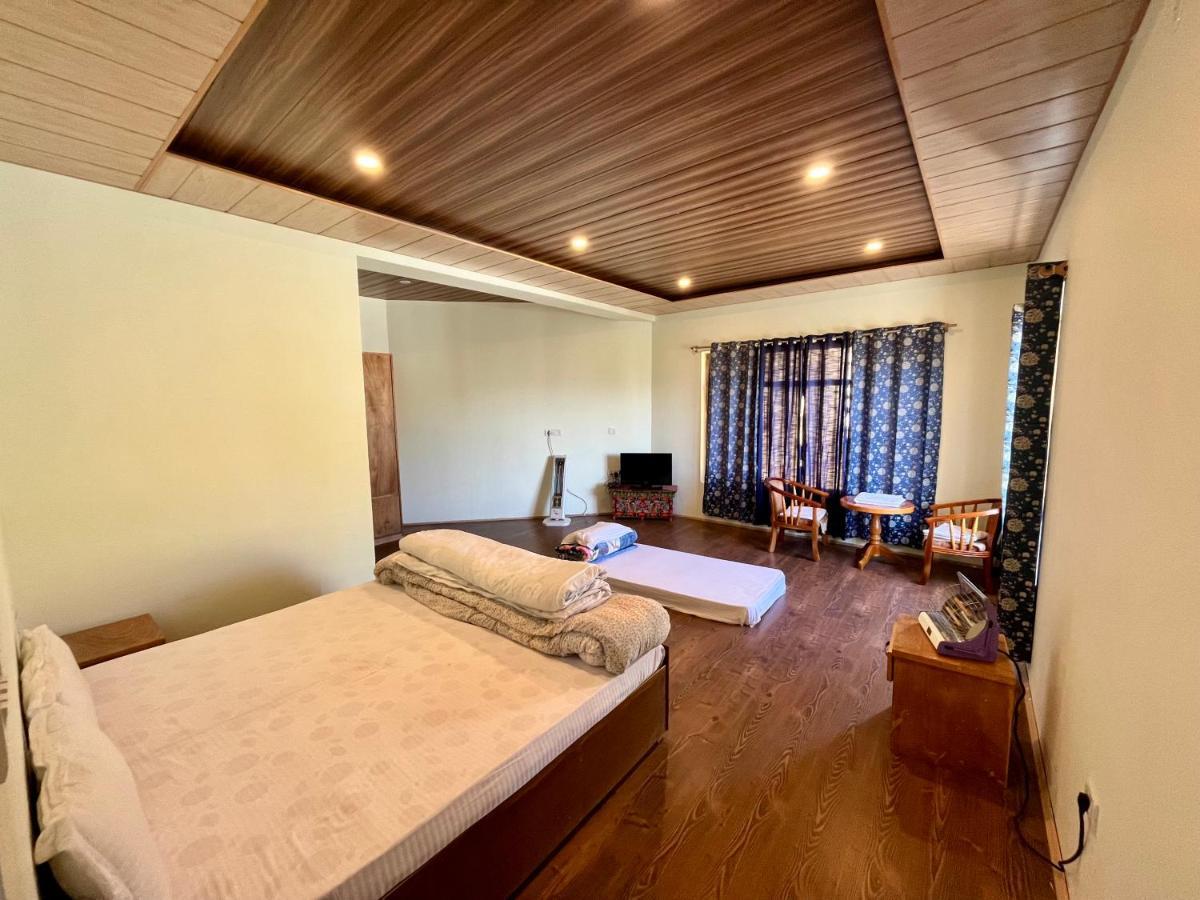 Niri-La Guest House Лех Экстерьер фото