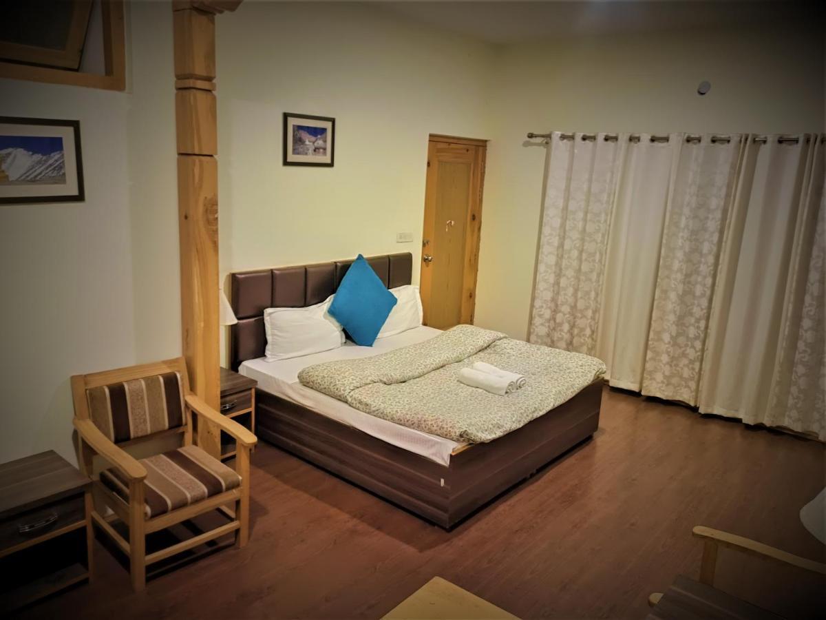 Niri-La Guest House Лех Экстерьер фото